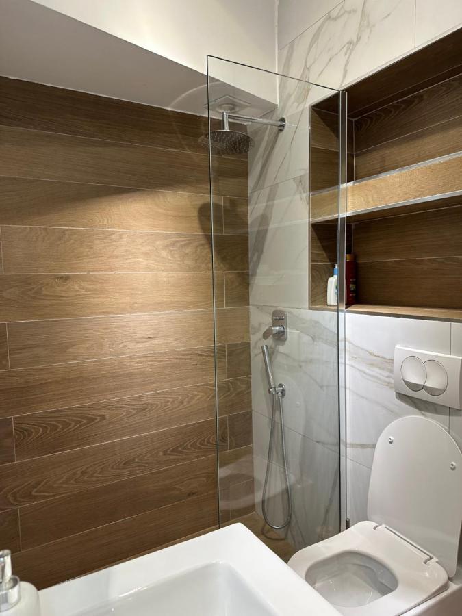 4Seasonsgea , Deluxe Studio , City Centre , Tiranë Eksteriør bilde