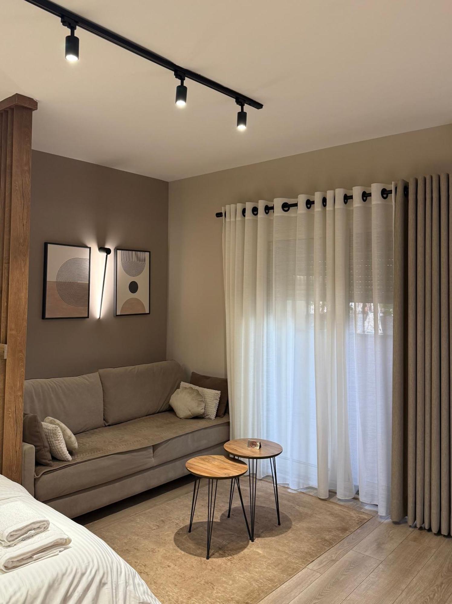 4Seasonsgea , Deluxe Studio , City Centre , Tiranë Eksteriør bilde